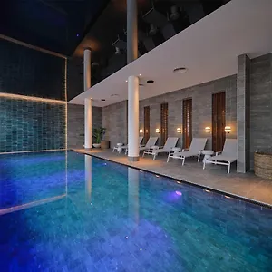 Aparthotel Adina Belvedere ****
